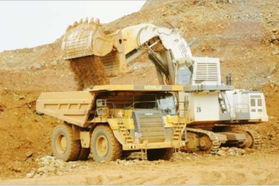 Eramet accuse le coup