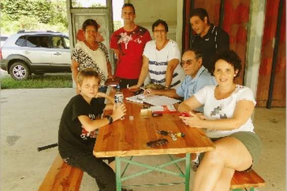 Avis aux amateurs de balle jaune