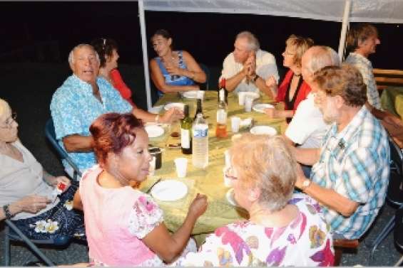Port-Ouenghi fête les grands-mères
