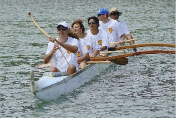Le va'a met les femmes à l'honneur