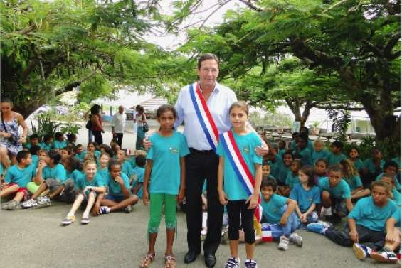 Tous derrière Camille