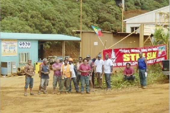 Grève illimitée à la SLN de Thio