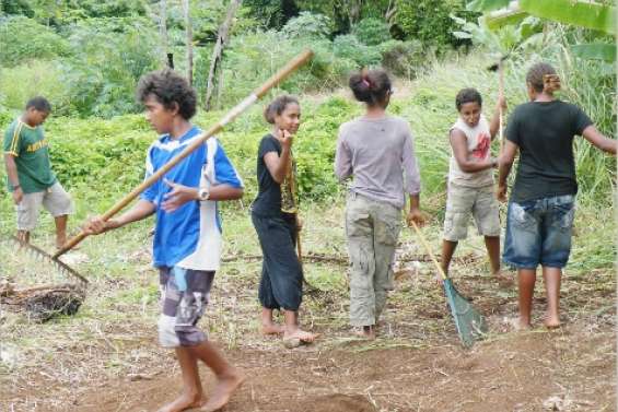 Les élèves (se) cultivent