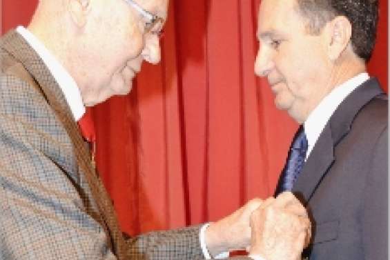 La Légion d'honneur à Alain Lazare