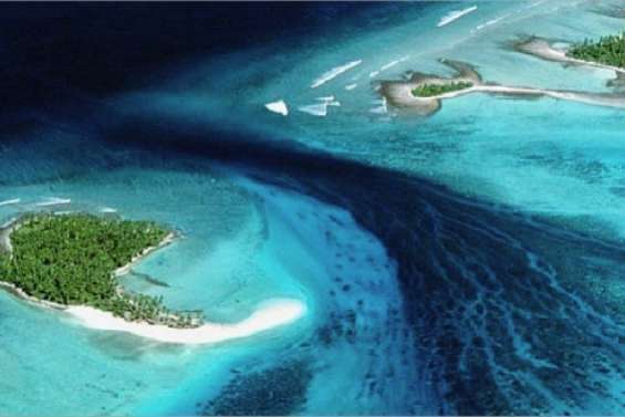 Bruxelles arrose Kiribati