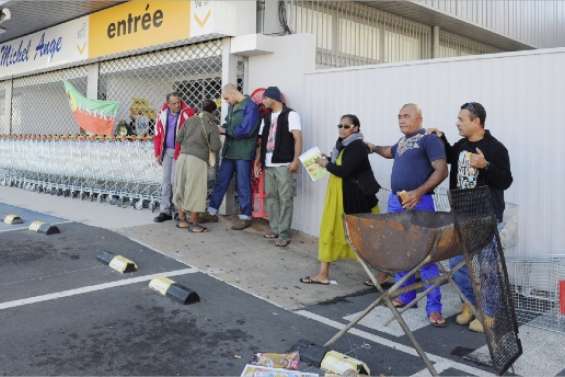 Simply Market rebloqué