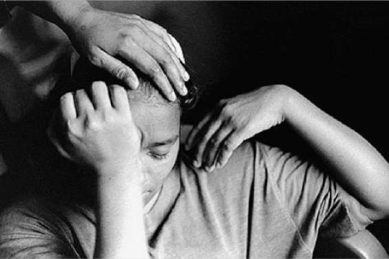 Rongés par la violence