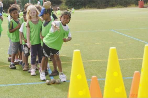 Apprendre à jouer ensemble