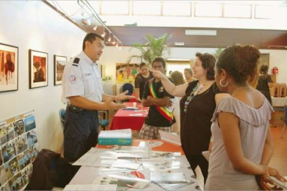 Police et social en tête