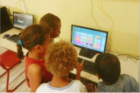 Des élèves connectés