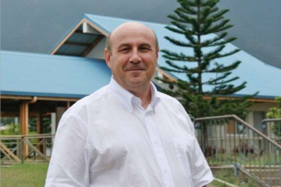 « La rentrée 2015 devra se faire  avec le collège de Païamboué »