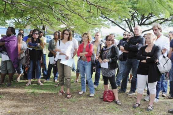 Les infirmières en suspens