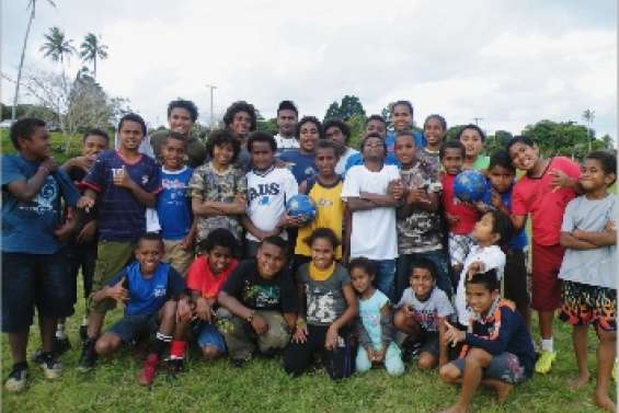Du foot après les cours