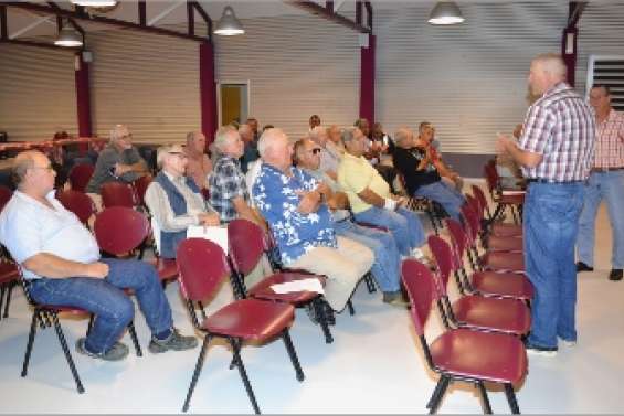 Les éleveurs veulent des réponses