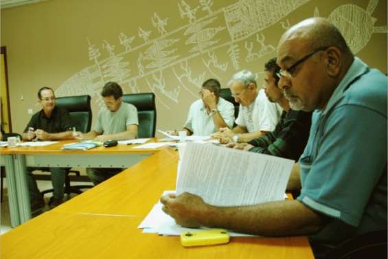 Le Sivom tombe à l'eau ?