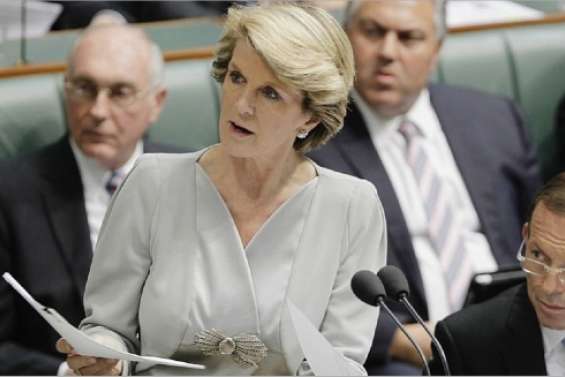 Dame de fer au regard d'acier