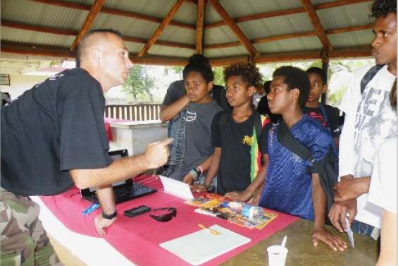 L'armée prise d'assaut