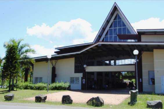 Le Dock sans chef adjoint