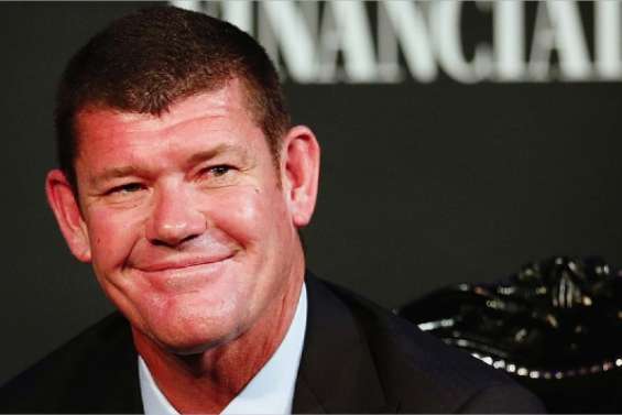 Packer signe avec Warner