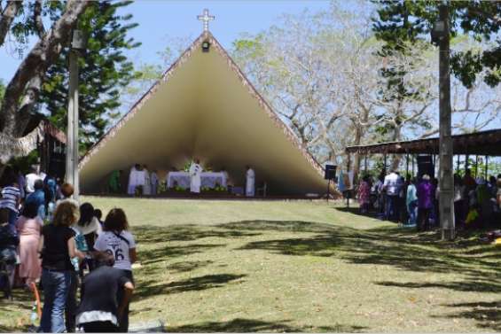 La jeunesse se fait désirer