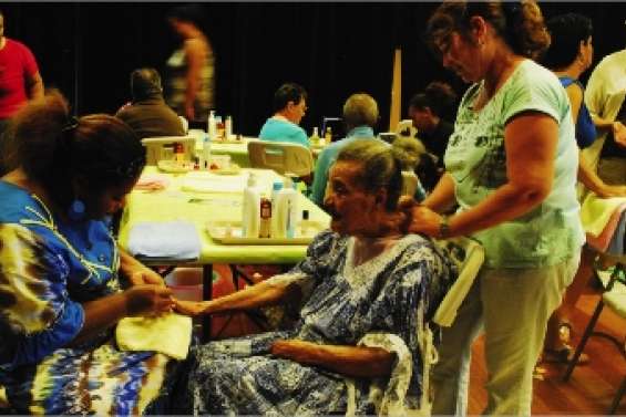 Des seniors soignés