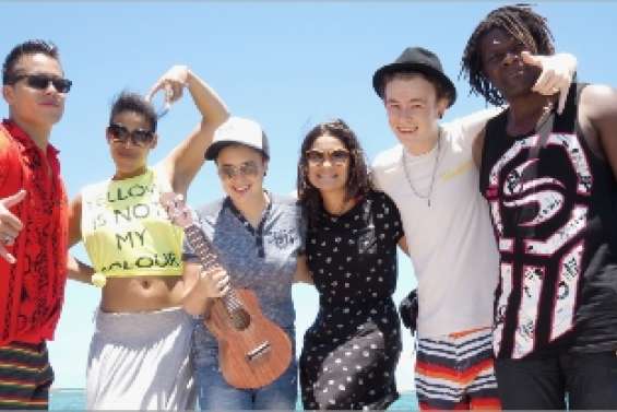 Les voix sont  dans la place