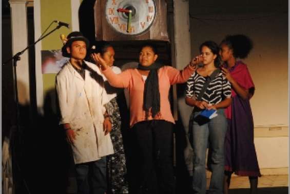 Des ateliers  à la scène