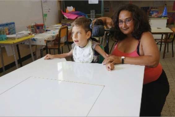 Chun a reçu sa table ergonomique