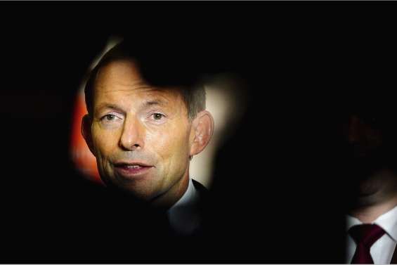 Tony Abbott retourne sa veste