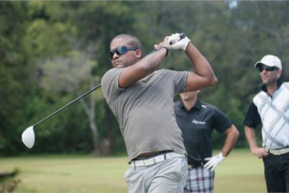 Hugues tient la cadence