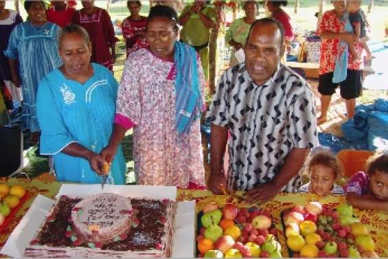 Les adieux à Fia et Waméua