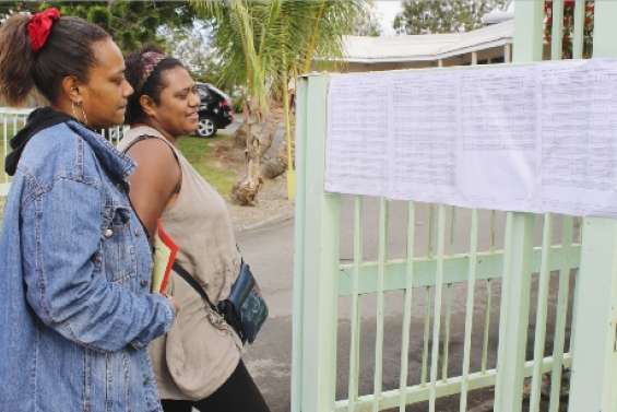 De la joie et peu de larmes