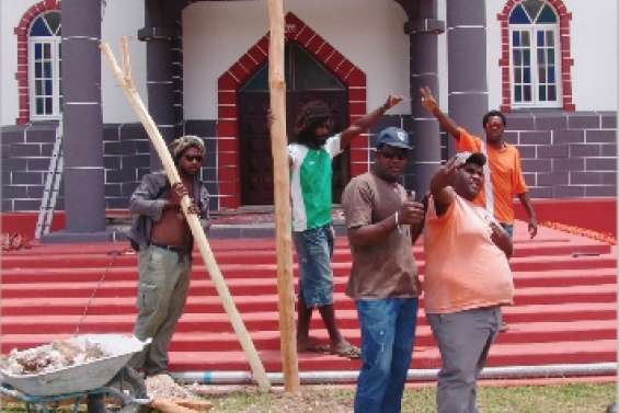 Janvier en travaux, Pâques au préau