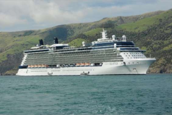 Croisiéristes à Ouano, why not ?