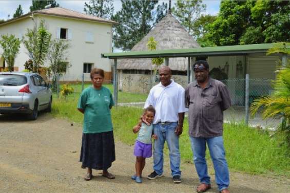 Azareu pleure son école