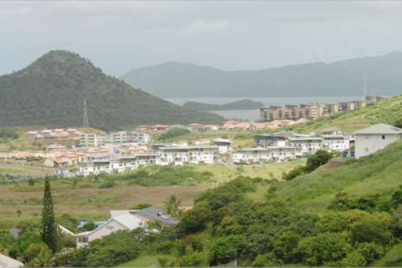 L'expansion se poursuit