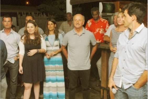 Les jeunes dans le bouquet final