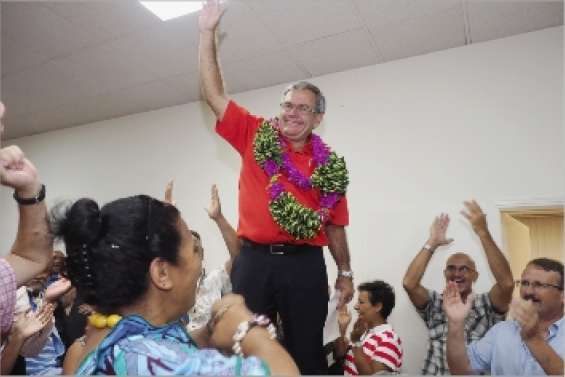 Naturel largement devant