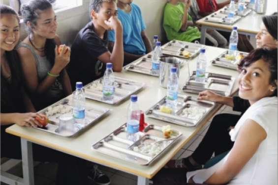 Un bol de riz à midi