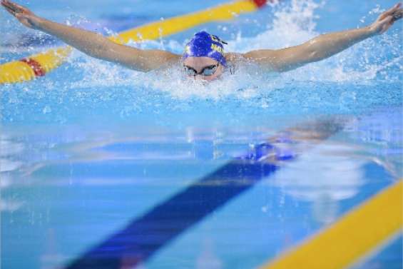 Lara redevient numéro un