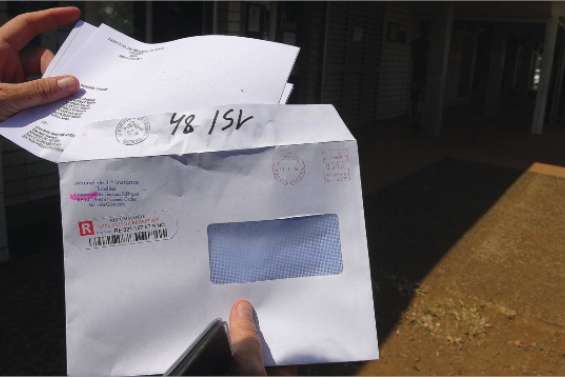 Une loi, deux mesures