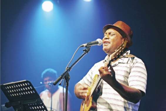 Petite salle deviendra grande