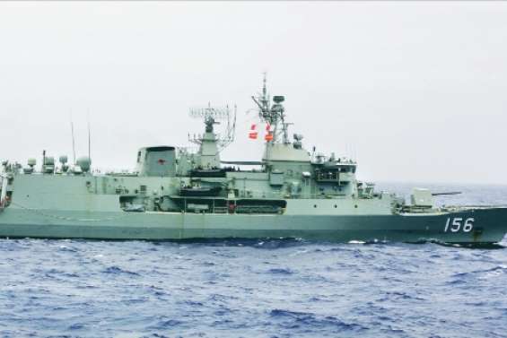 Avions et navires rappelés