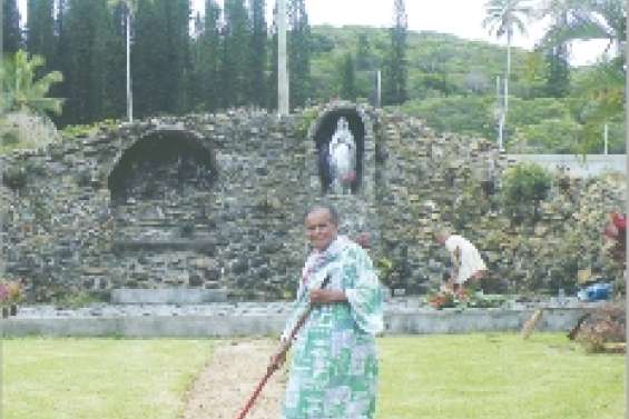 La grotte au centre de l'attention