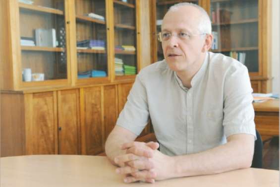 «Une stratégie globale en matière d'emploi»