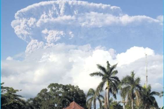 Les cendres  se dispersent