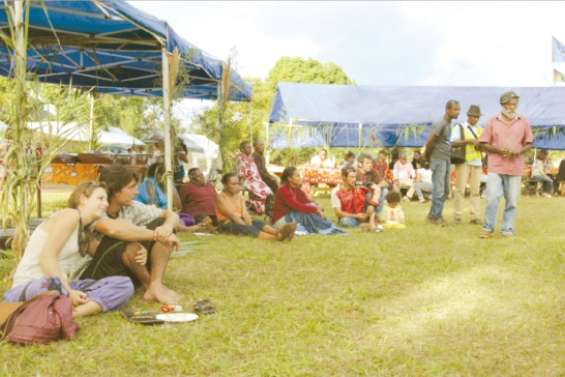 « Halte à la pollution mondiale »