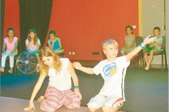 Place aux jeunes comédiens