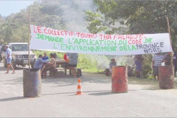 Le collectif durcit le ton