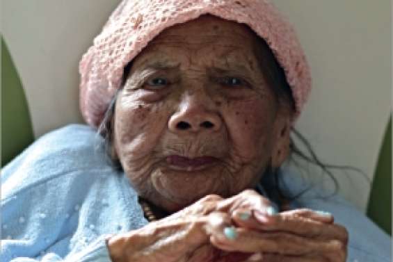 103 bougies sur le gâteau